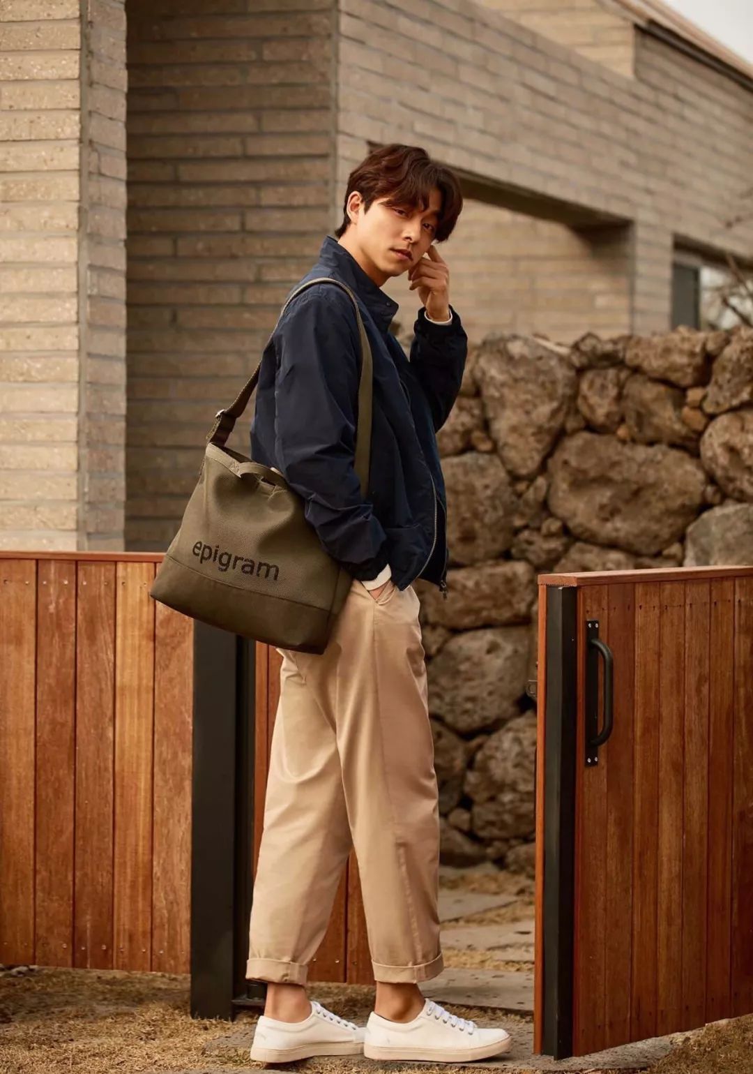 男和女孔侑穿搭衣服,孔刘,金高银登上韩版elle创刊30周年杂志封面