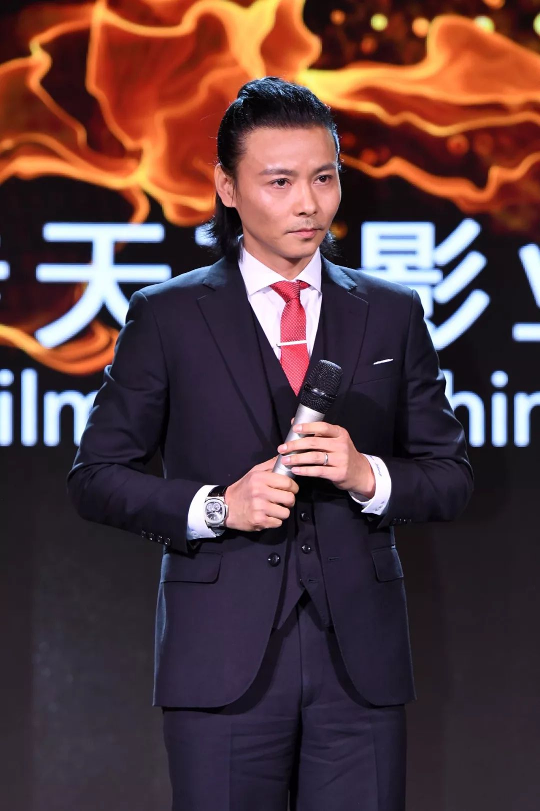 张晋转型当导演? 蔡少芬:全力支持老公事业!