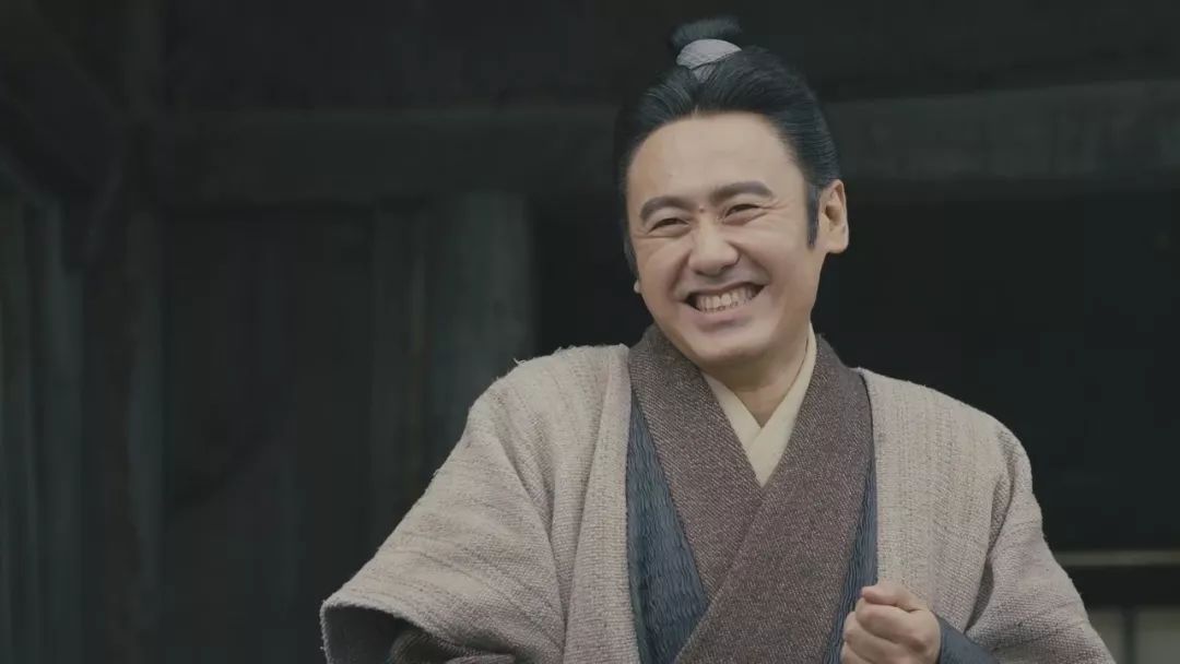 【吴秀波】不油腻的中年男子是什么样?他说自己做过最浪漫的事是