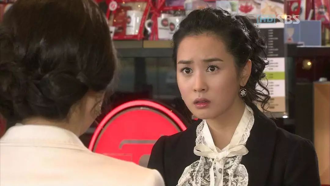 李易峰曾对她念念不忘如今却成变脸王又跟当红鲜肉谈恋爱