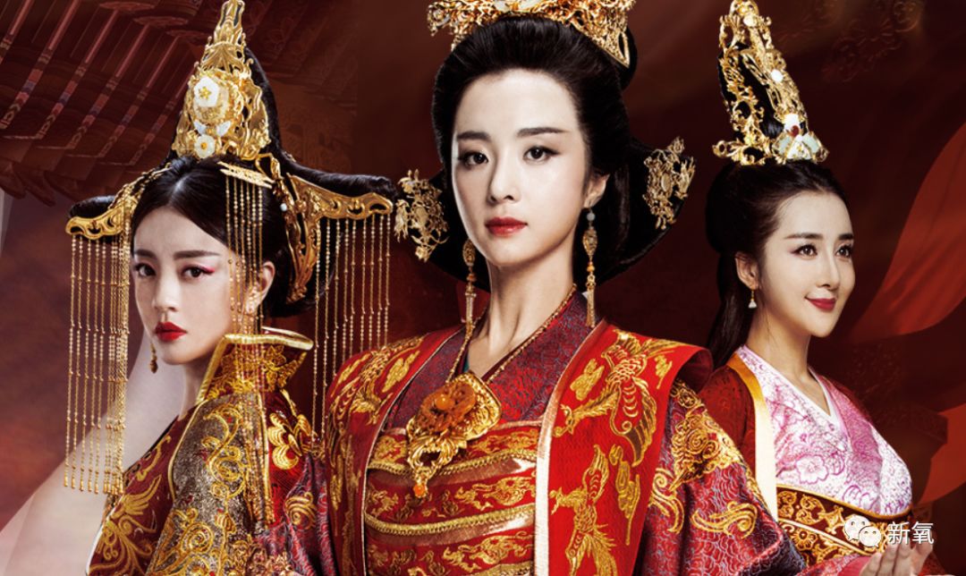 李依晓大家应该也比较眼熟了吧?演过《锦绣未央》中的真李未央