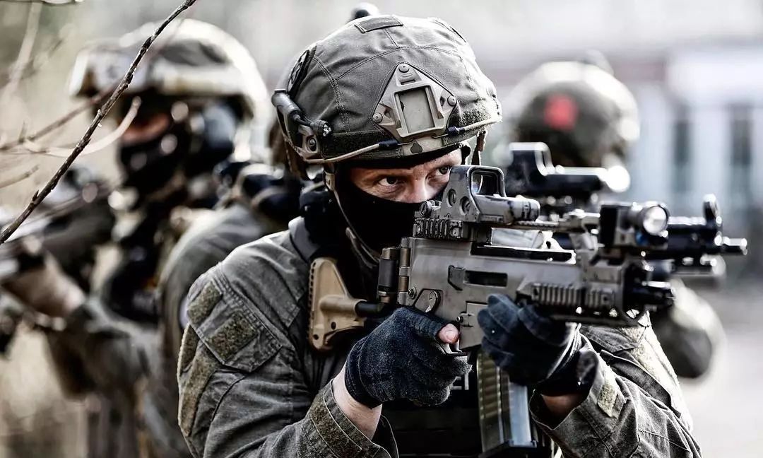 曾组建德国第九边防大队gsg9成一代传奇|德国|特种部队|边防_新浪新闻