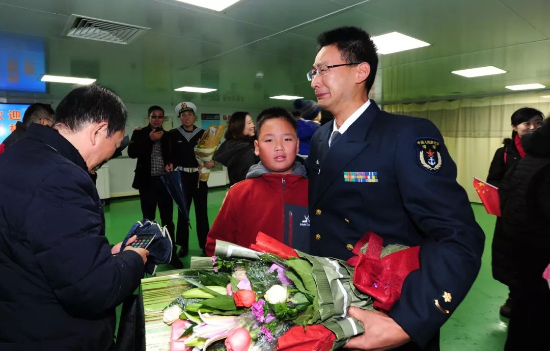 和平方舟完成首次环非洲访问任务凯旋|海军舰艇|中国海军|官兵_新浪