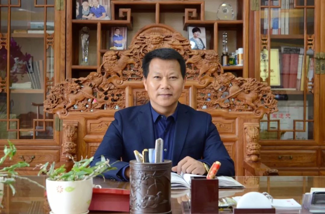 九州通医药集团股份有限公司 总经理 3月21日(下午) 会议主持:朱忠民