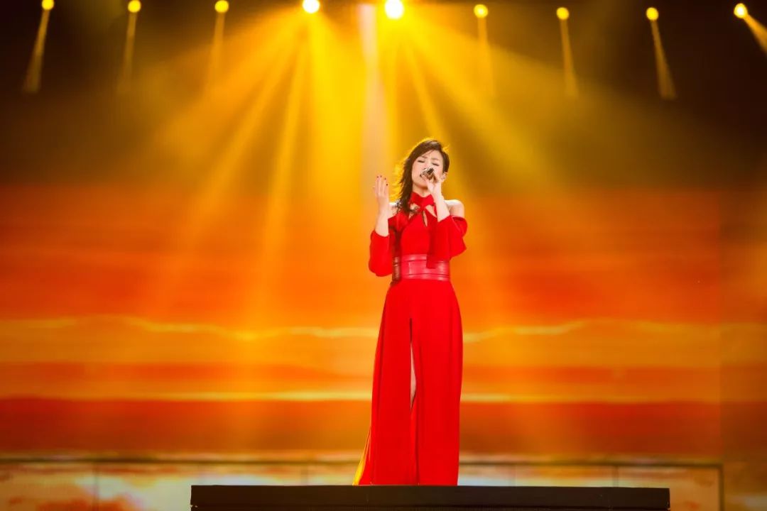 幸亏还有这么多好戏拯救你|歌手|林忆莲|解忧杂货店_新浪新闻