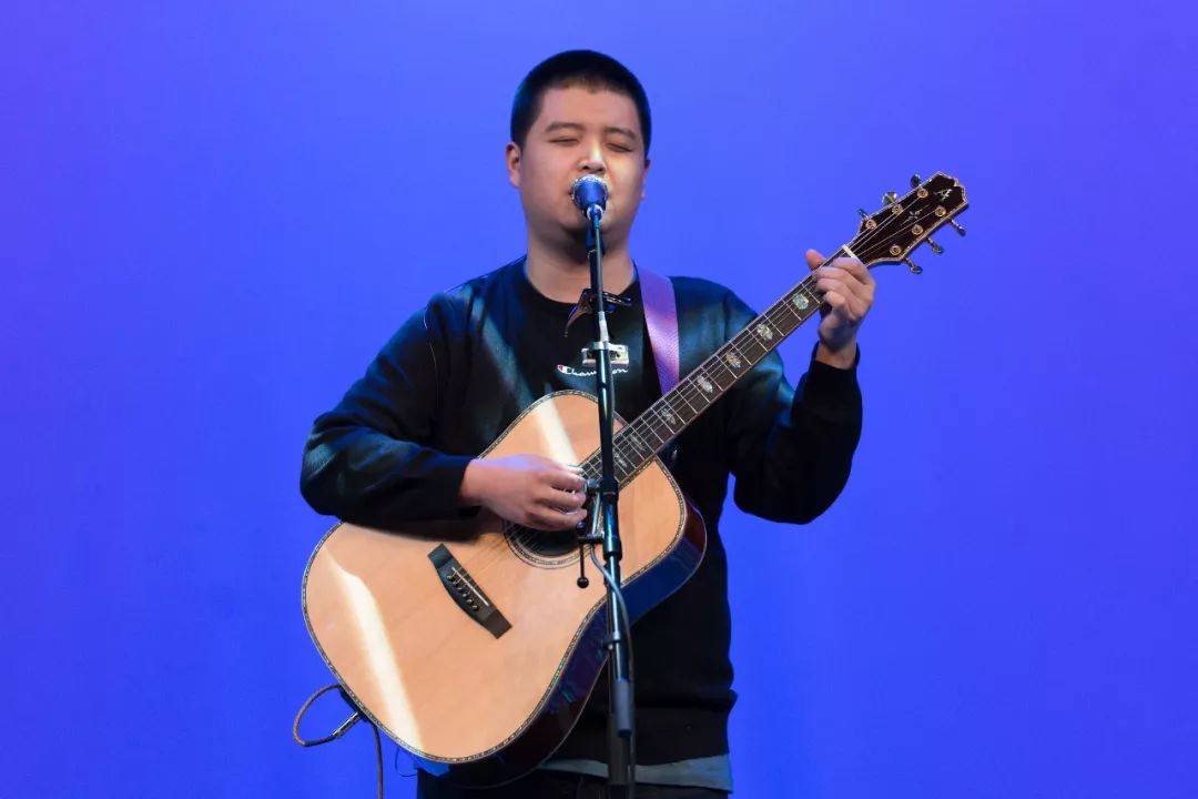 马頔再度献声多伦多 华语独立之声温暖海外学子|马頔|皆非|南山南