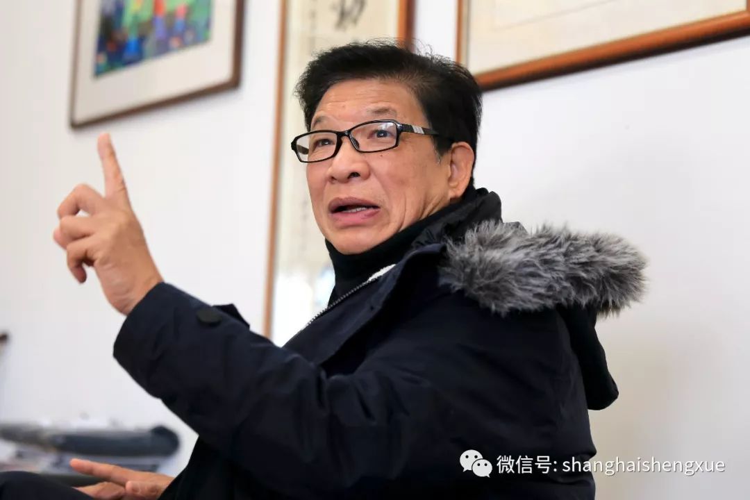 有道理对话名师黄玉峰我们要避免成为连玩都不会的人