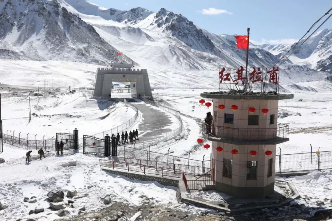 军旅mv我在最高的地方守防