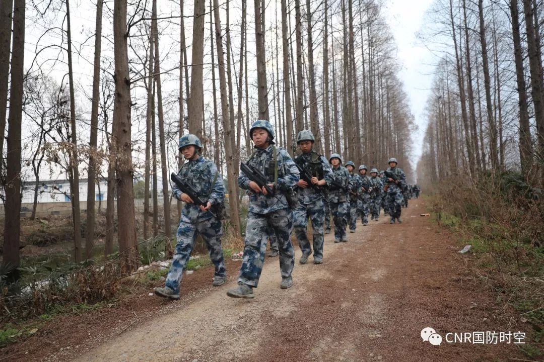 战备日丨十项技能考验野外徒步行军能力