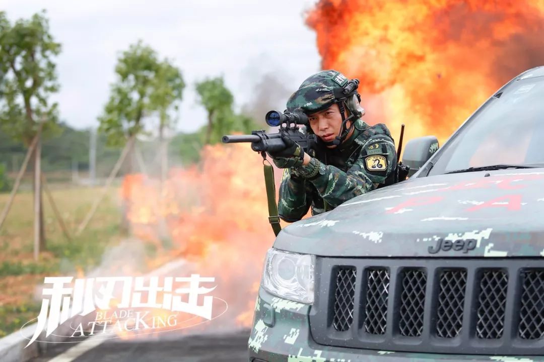 不过,为武警特战部队写故事也有缘起,就跟康洪雷当年拍完《士兵突击》