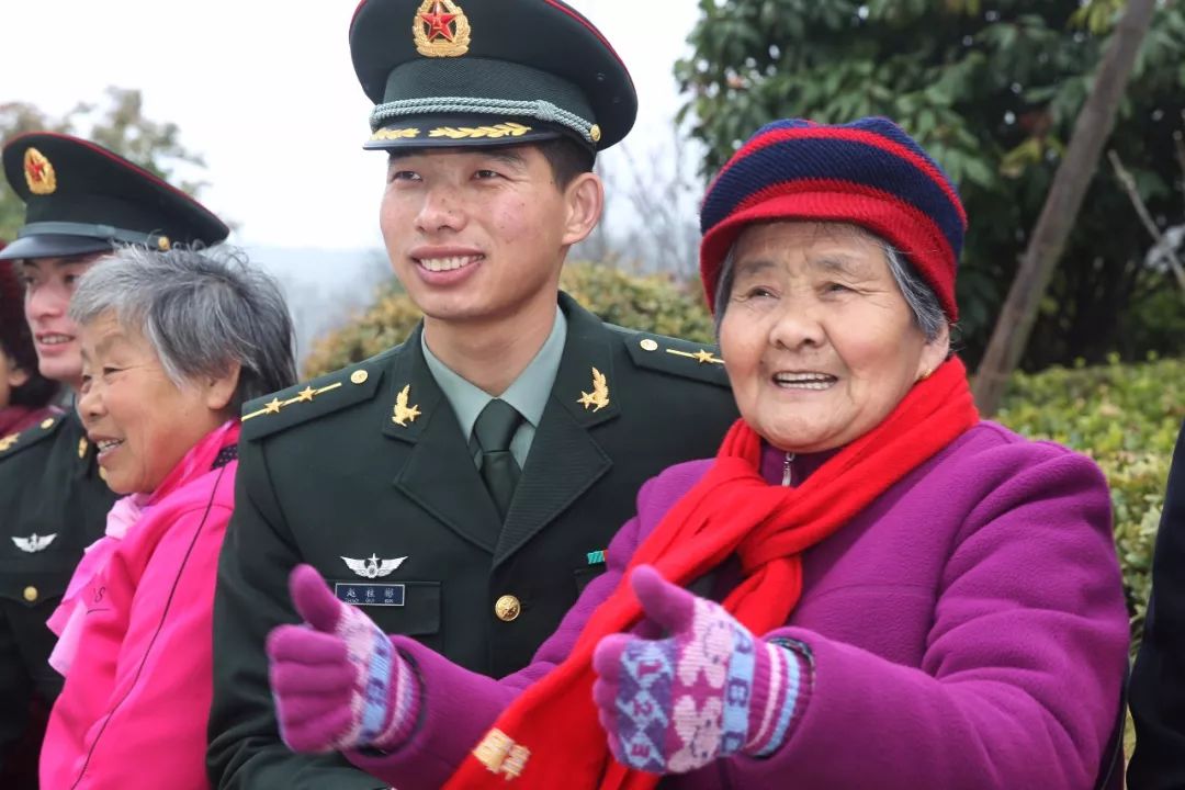 雷锋精神的本质内核是全心全意为人民服务