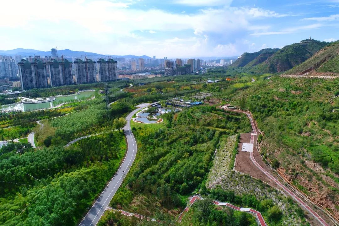 美西堡森林公园熊猫馆七彩吉祥塔北川湿地公园凤凰山路海洋馆多巴新城