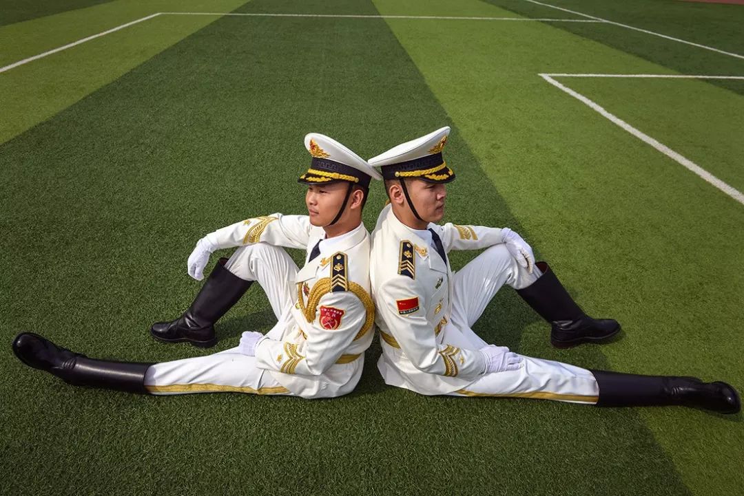 新春福利!高颜值兵哥哥军便装对比照大放送,速收藏