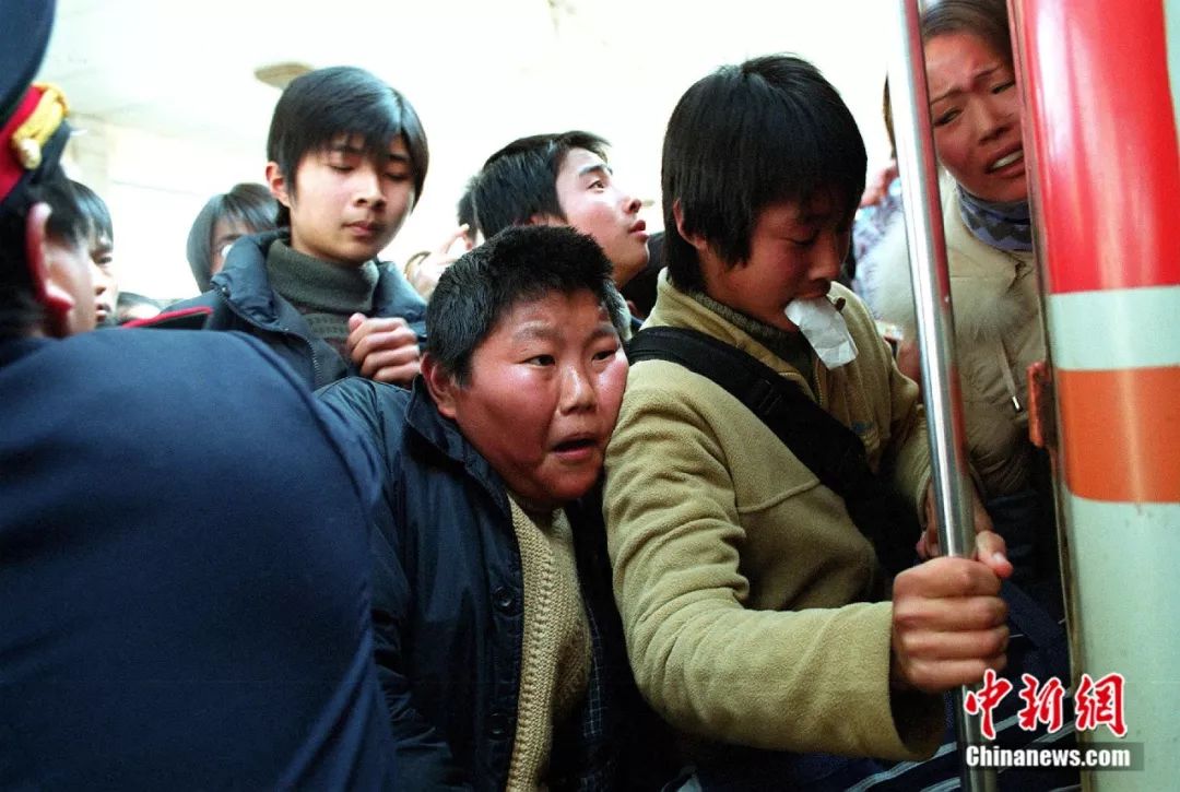 回家!这组春运老照片,看完泪流满面