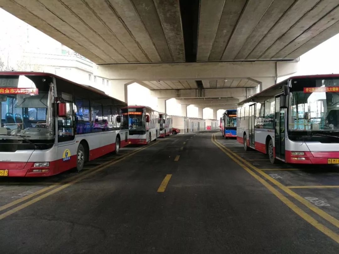 终于等到!济南市中心这处大型停车场正式启用,收费很便宜……|停车|停