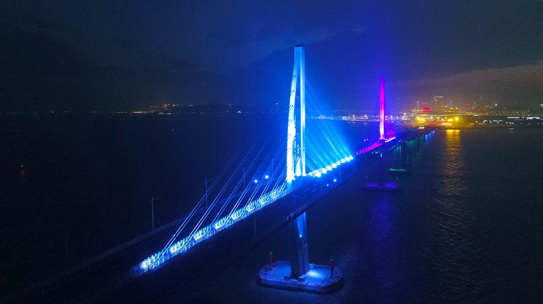 港珠澳大桥已成广州人旅游新热点!100元一日游