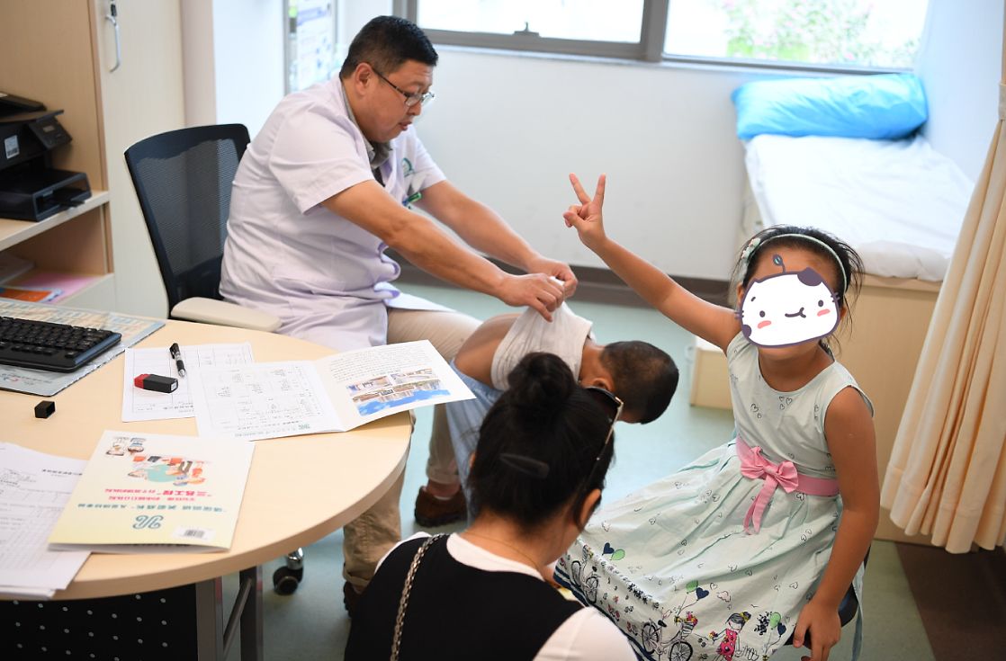 包皮粘连,包皮炎,隐匿性阴茎,阴茎弯曲;阴囊病变:隐睾,睾丸鞘膜积液