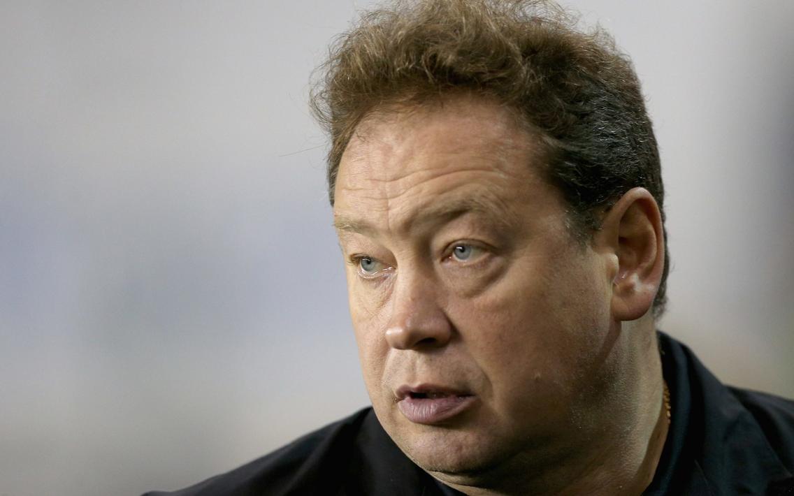 斯勒茨基说:"我认识阿布12年了,他在俄罗斯有很多足球项目,还有一个