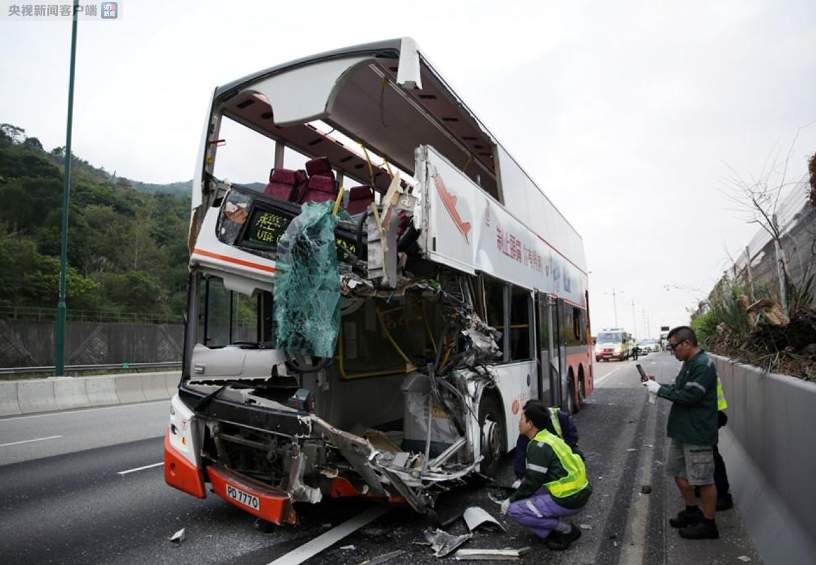 香港清晨發生巴士與貨車相撞事故 至少19人受傷|事故|貨車相撞|醫院