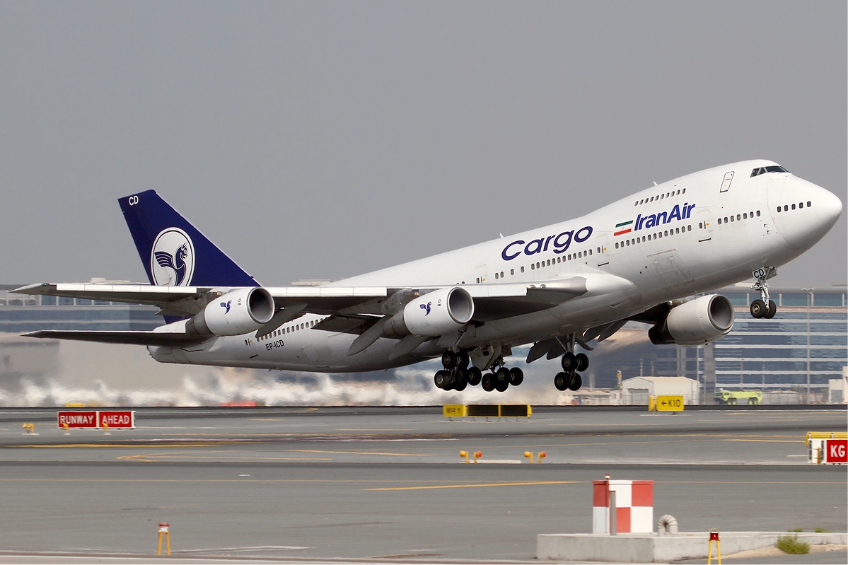 伊朗航空货运公司的747-200卡塔尔航空的波音747sr巴林皇家机队的747