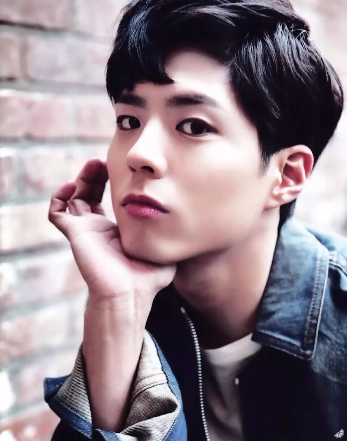 7%,2581票) 九位:李钟硕 十位:俞承豪 后面分别是:zico,李帝勋,朴叙俊