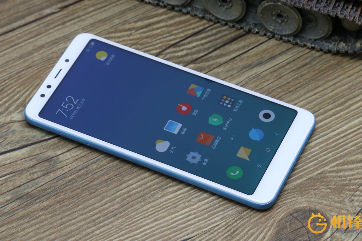 是全面屏肃清官还是搅局者? 红米5评测_手机新浪网