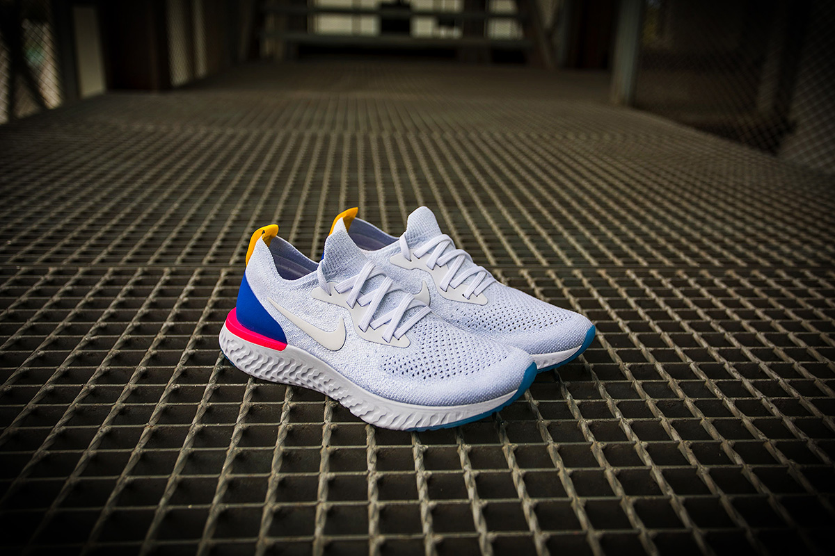 今天刷屏的这双 nike 新科技跑鞋到底有多神奇?看完这篇你就明白!