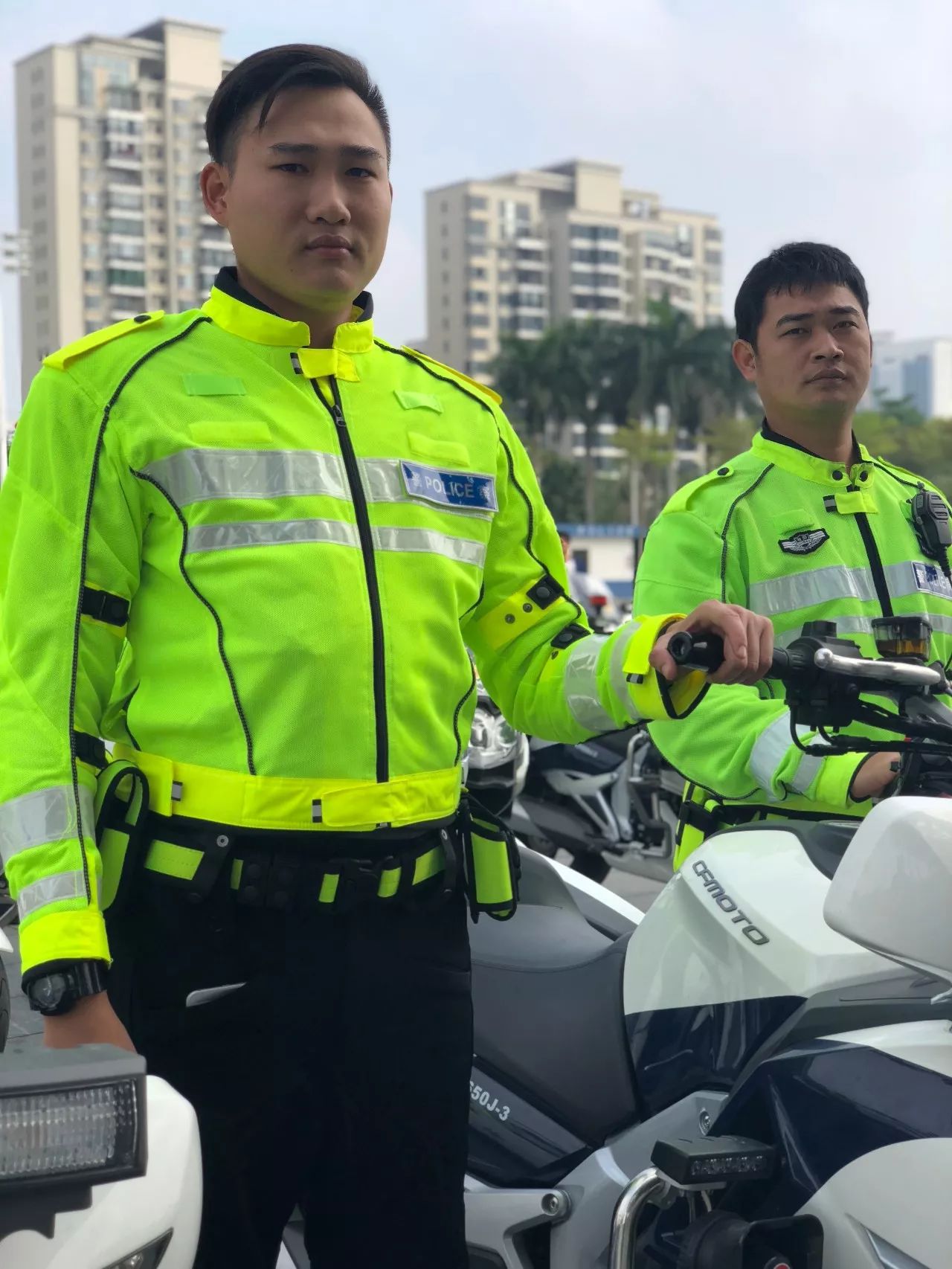海口交警"铁骑队"亮相街头!路上遇突发状况就找他们
