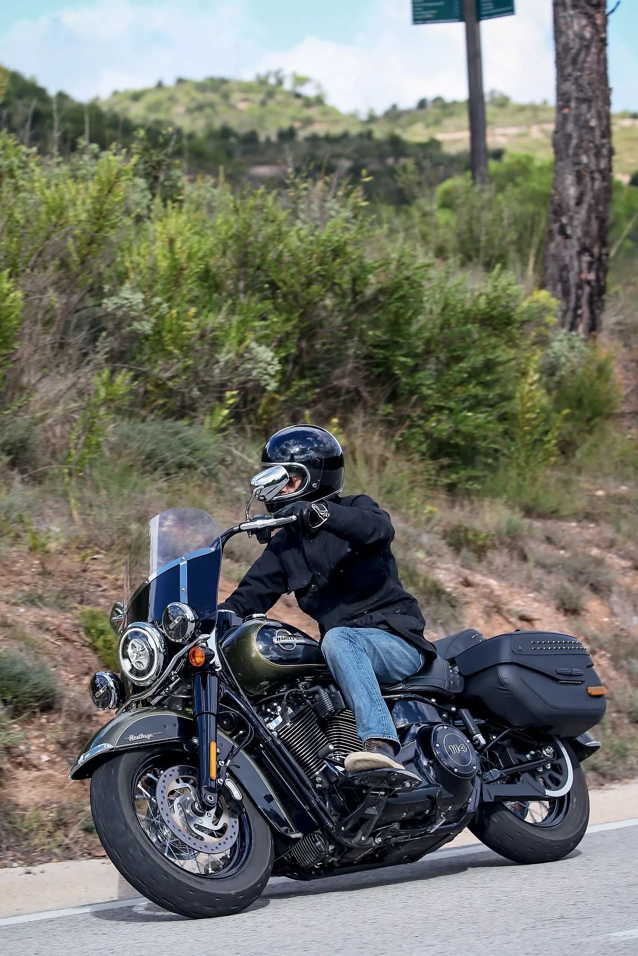 哈雷戴维森的全新softail车系究竟有多少新细节?20多页a4纸!