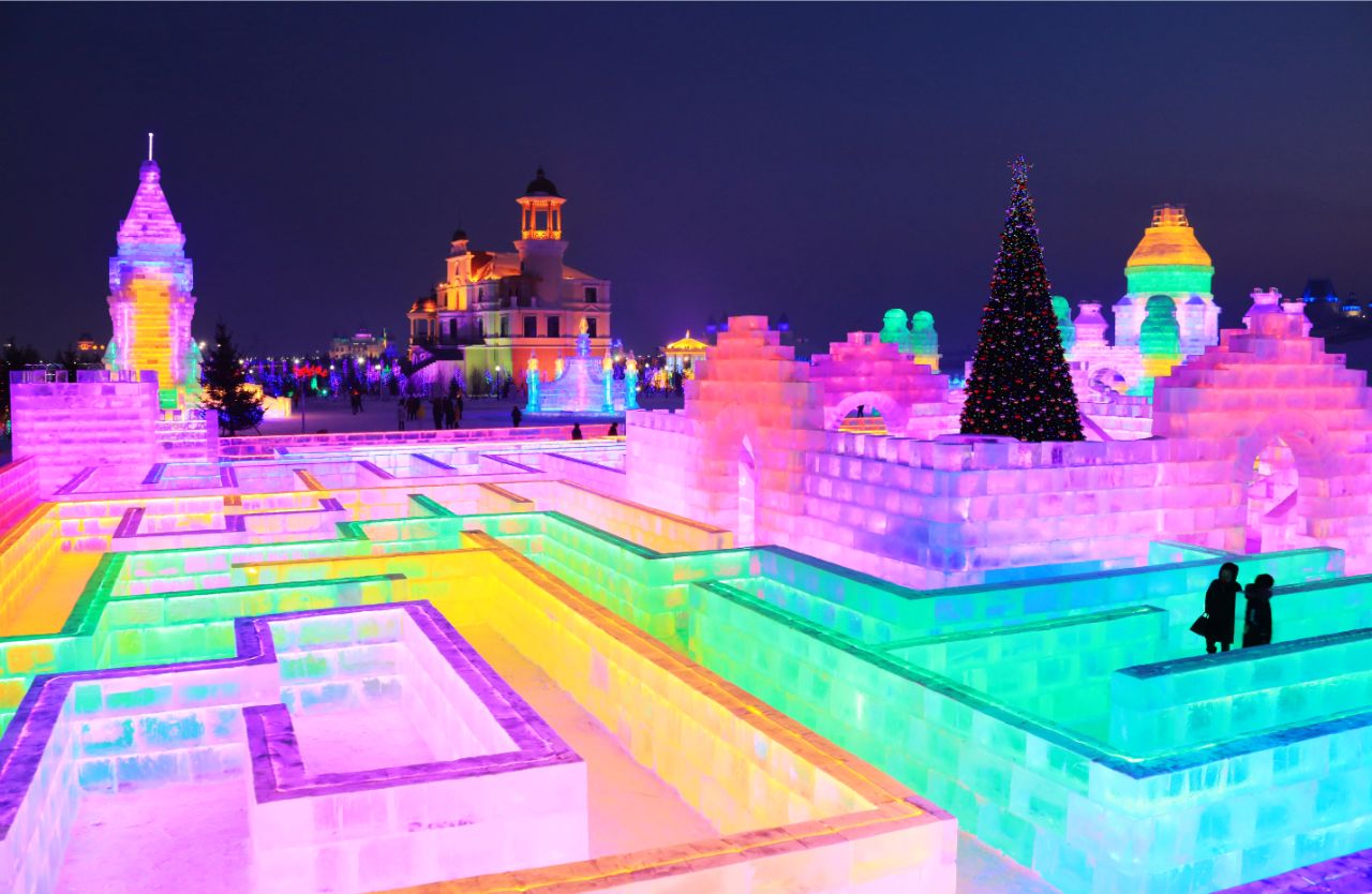 哈尔滨又一巨型"冰雪王国"落成!