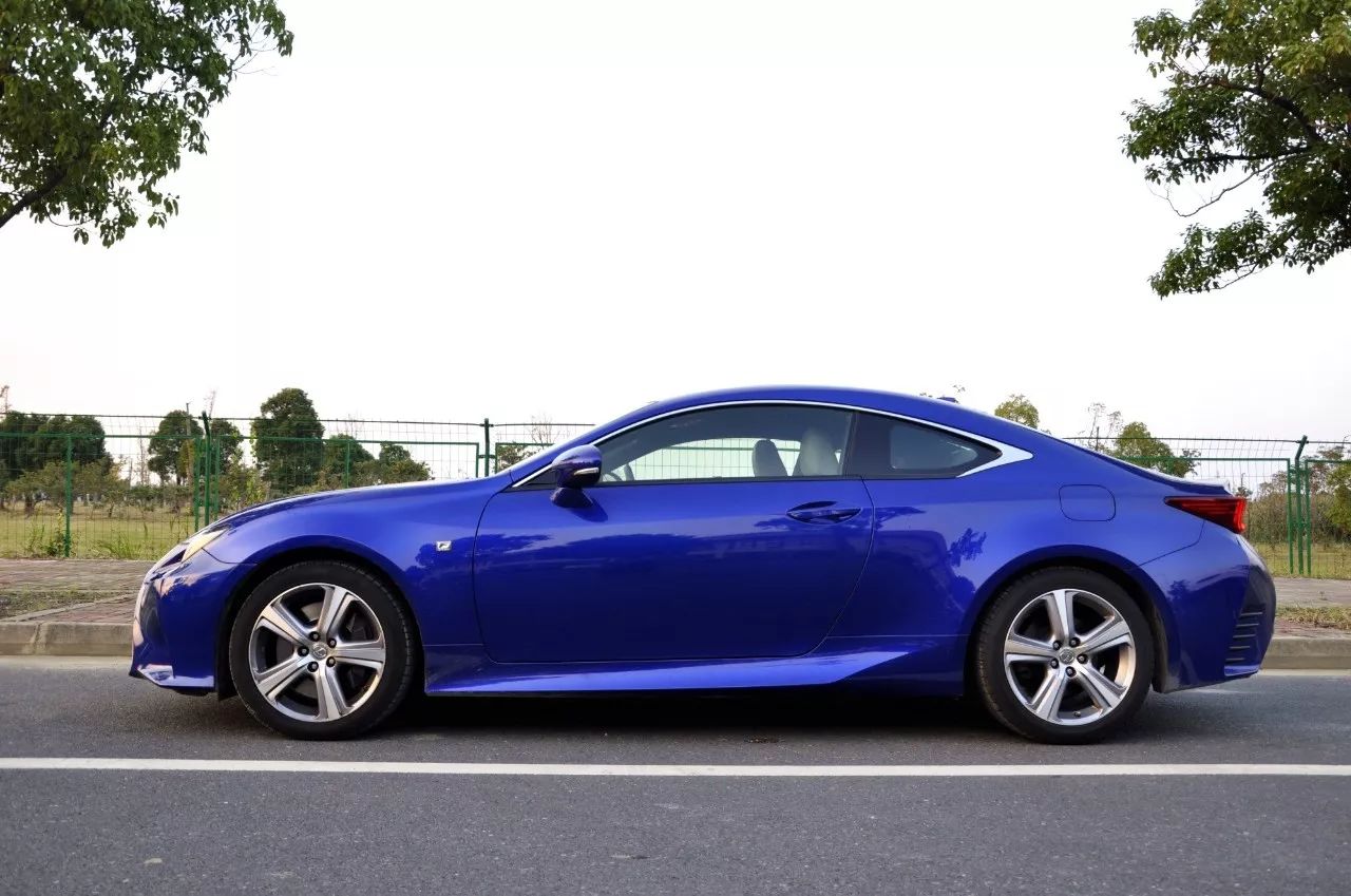 外表凶悍内心温暖,"佛系"雷克萨斯rc 200t是个特别的存在