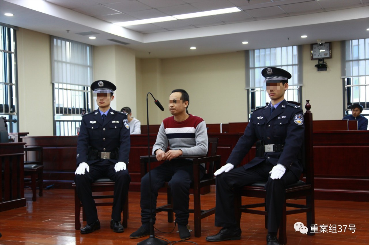今日,"男博士征婚被骗"案,在海淀法院开庭审理.