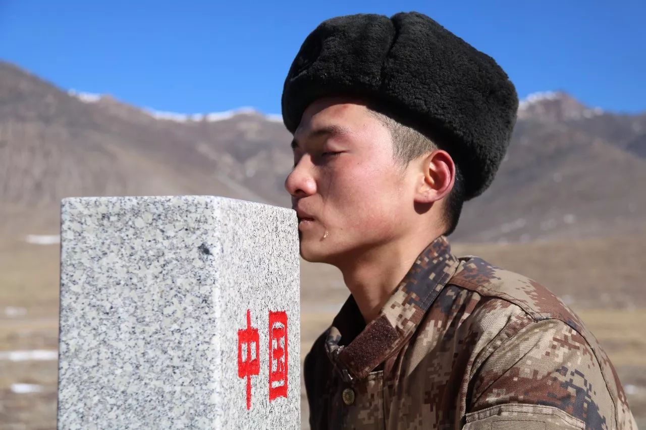 退伍季帕米尔高原最后一次亲吻你我的界碑