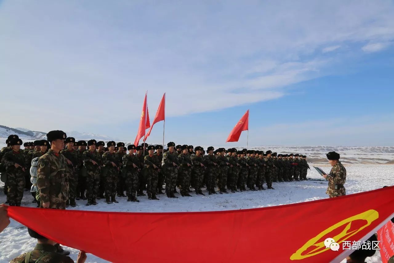 拉练途中36名新兵火线入团