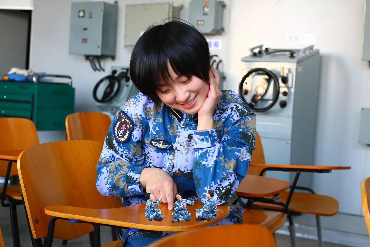 海军女兵的年终总结,这创意我服!