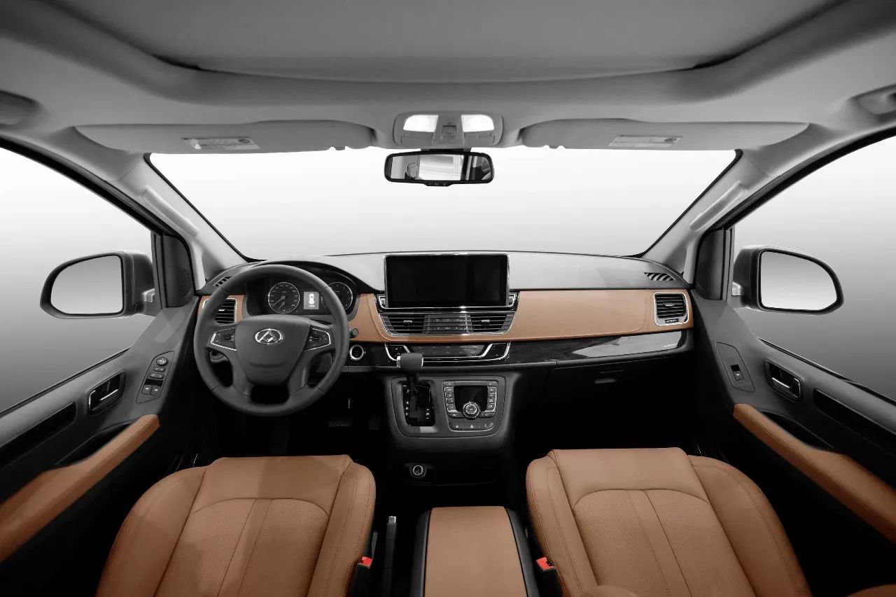 品牌| mpv市场进入新纪元上汽大通g10"前锋"姿态冲刺-新浪汽车