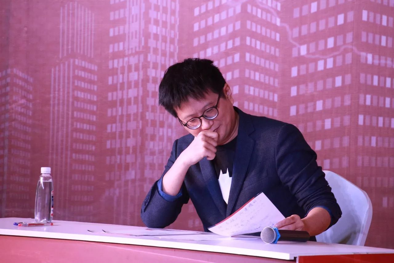 米果文化黄执中:从打辩论到做内容 我从没觉得自己有什么语言天赋