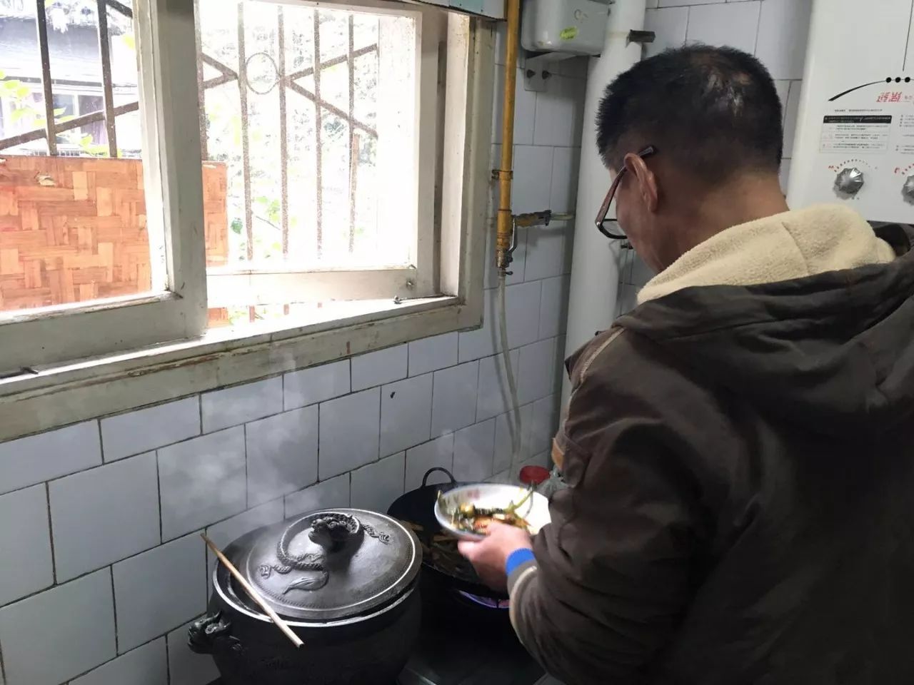 男子"被艾滋"7年:羡慕蹲监狱的人 好歹有盼头