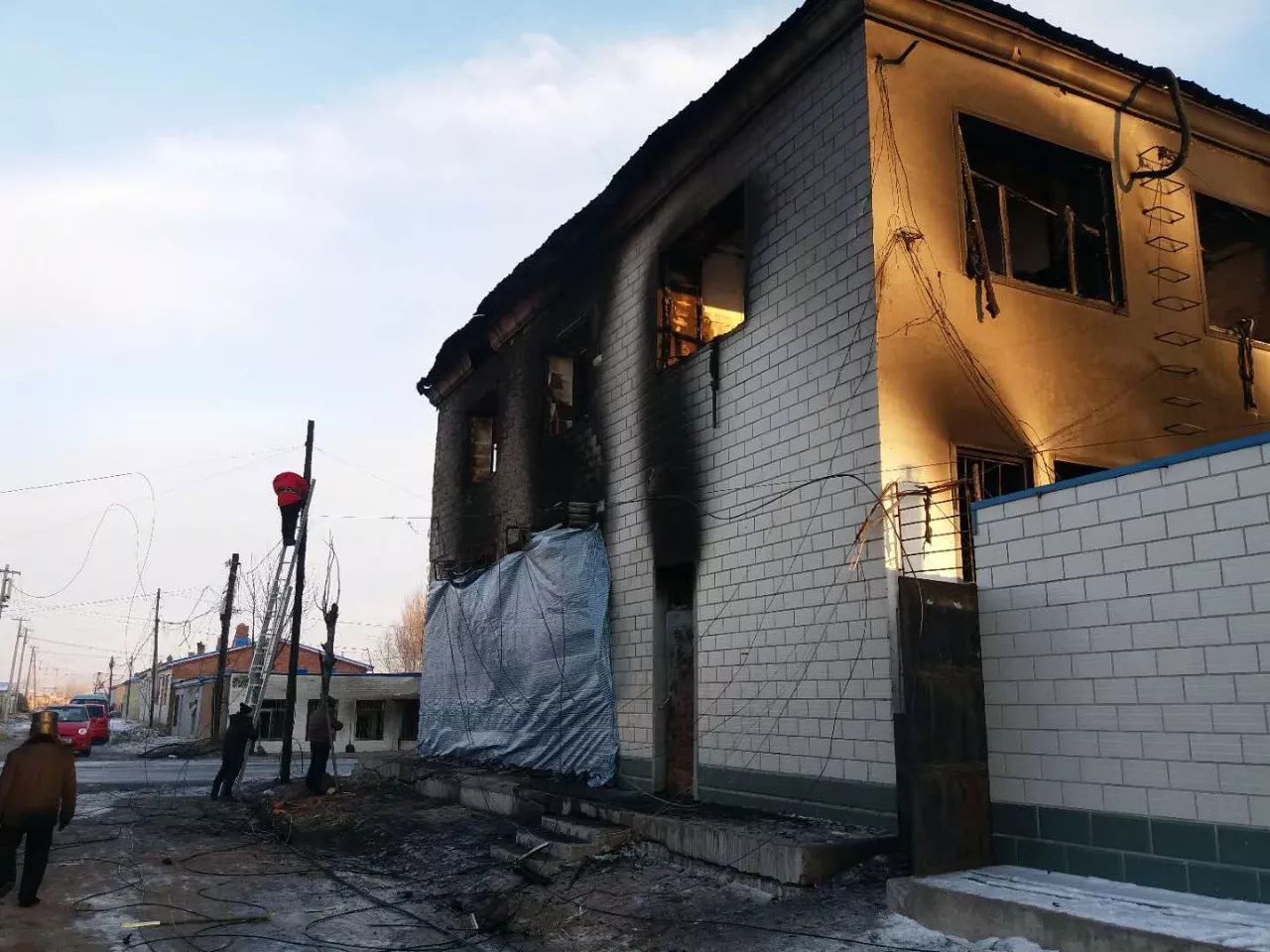 突发!今天凌晨,肇州县一处存放液化气库房爆炸