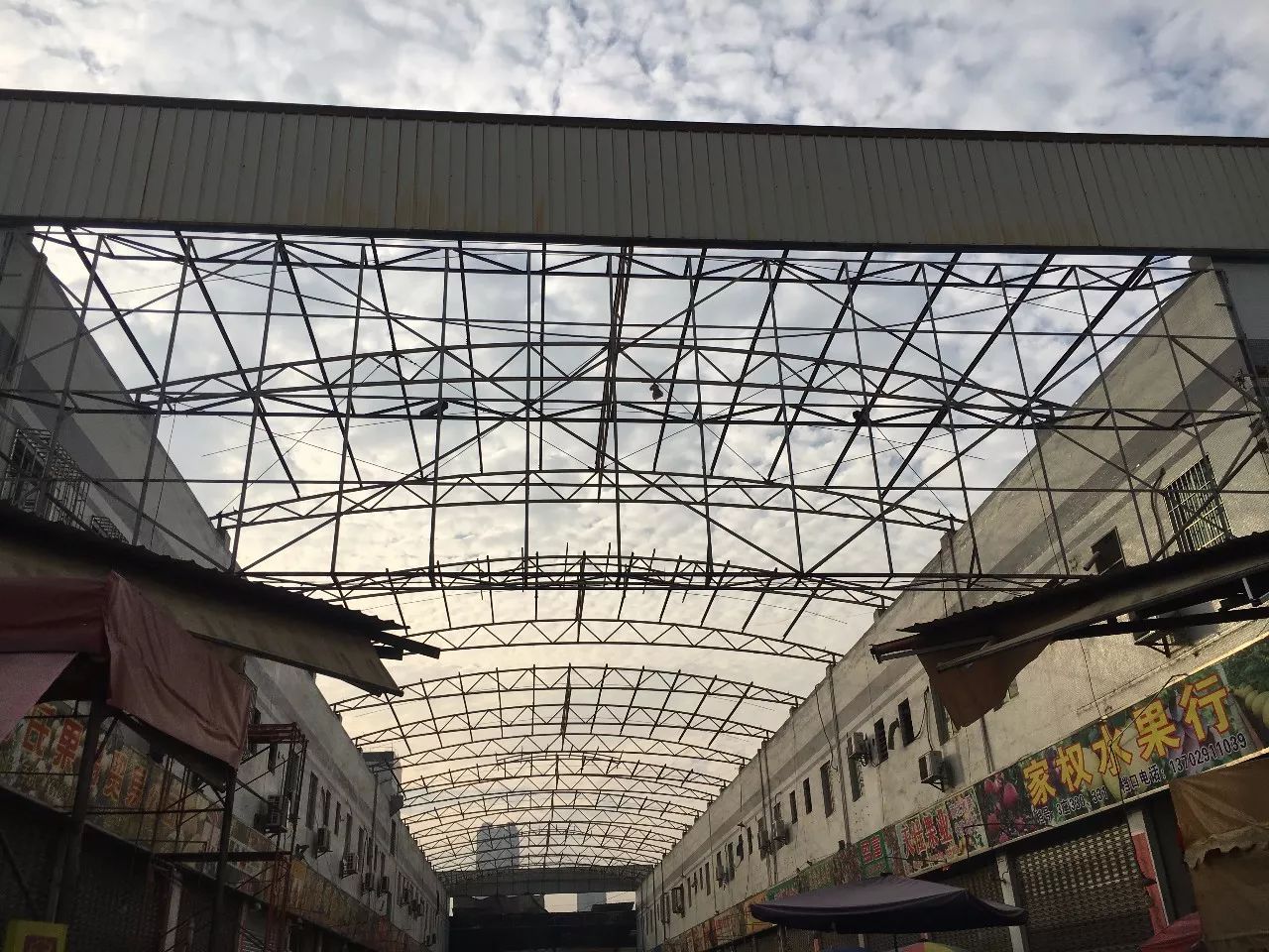 3600㎡危及市民生命安全的星瓦棚,半个月内全部拆除!