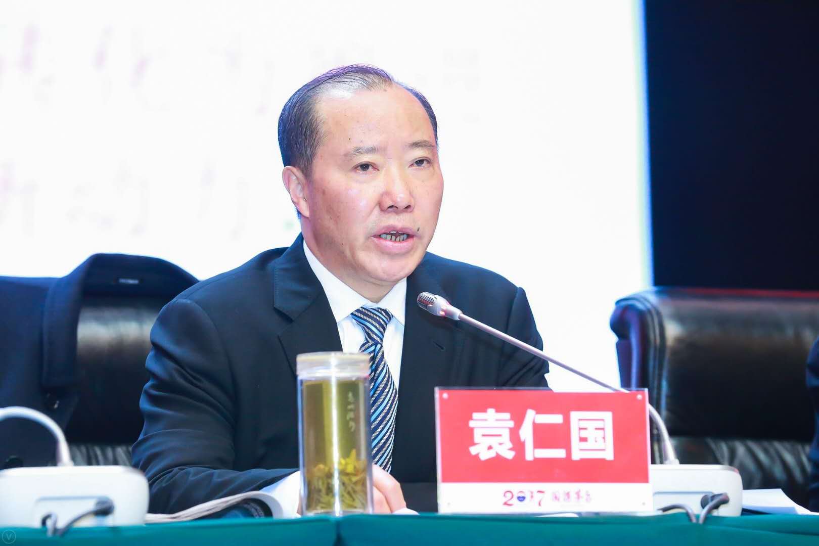 袁仁国第一时间解读茅台提价:茅台酒不是用来炒的