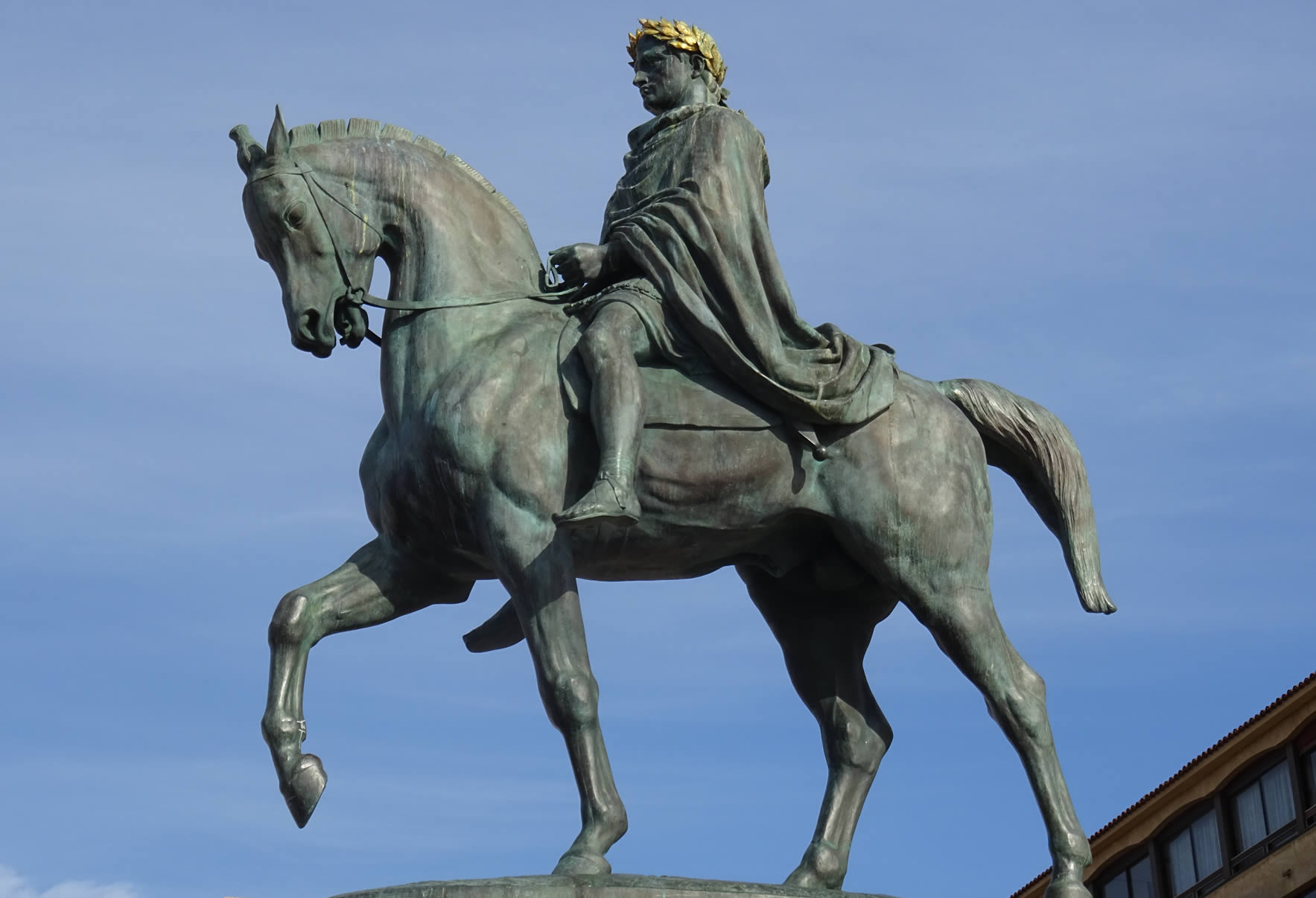 拿破仑雕像加泰罗尼亚效应欧洲媒体分析称,无论是在科西嘉还是在欧洲