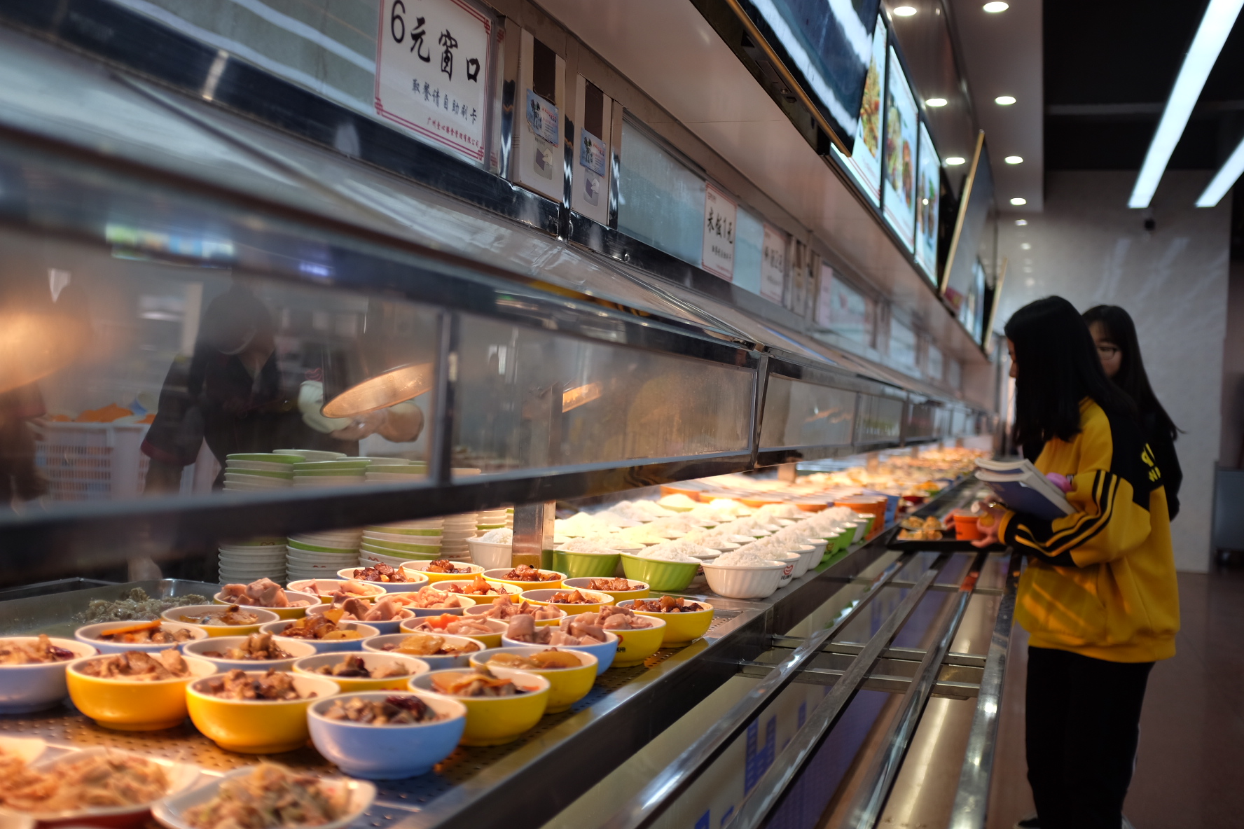 智慧食堂来临!学生再也不怕打菜师傅手抖啦!