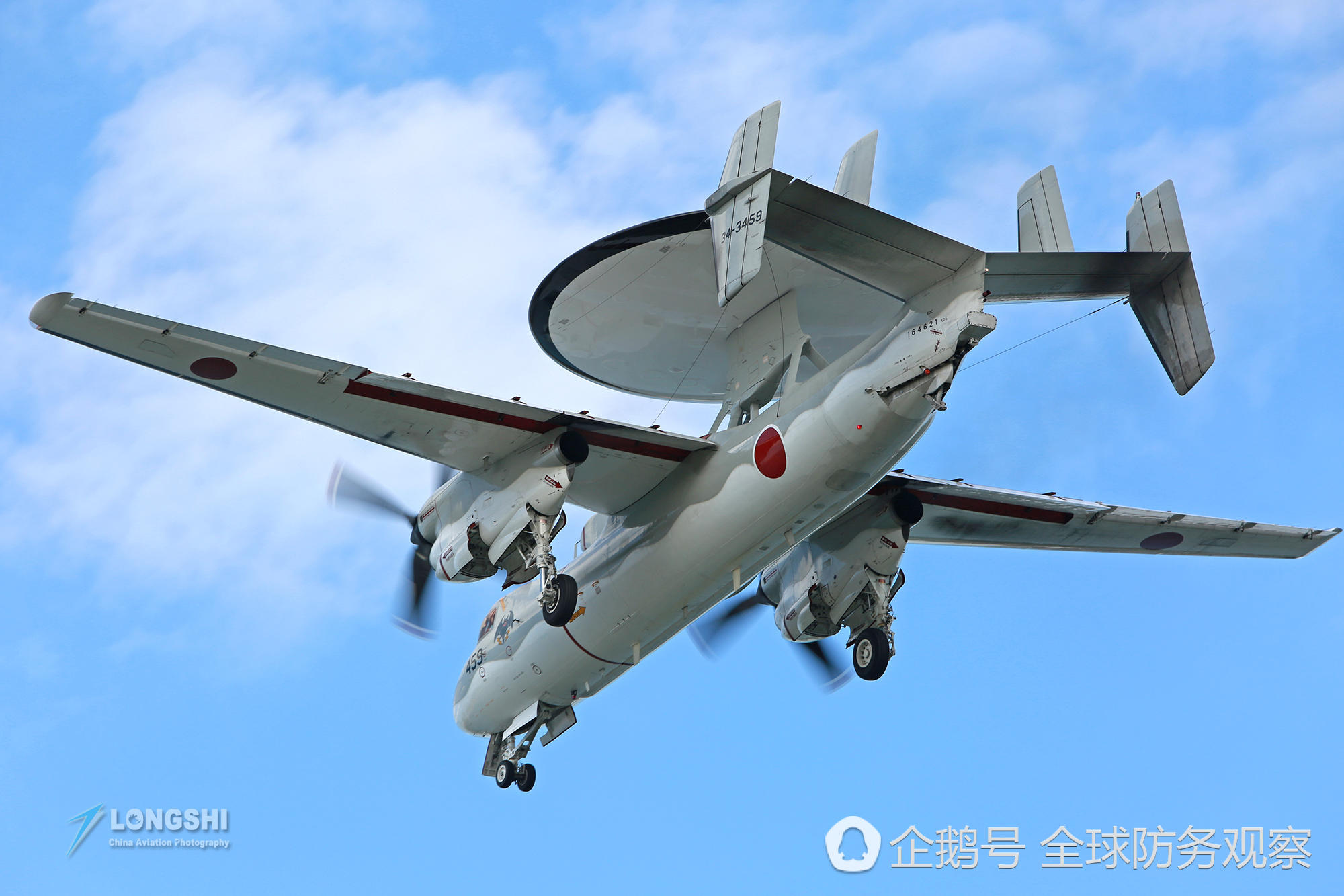 中国空军又出岛链了?日本14架战机挂实弹紧急