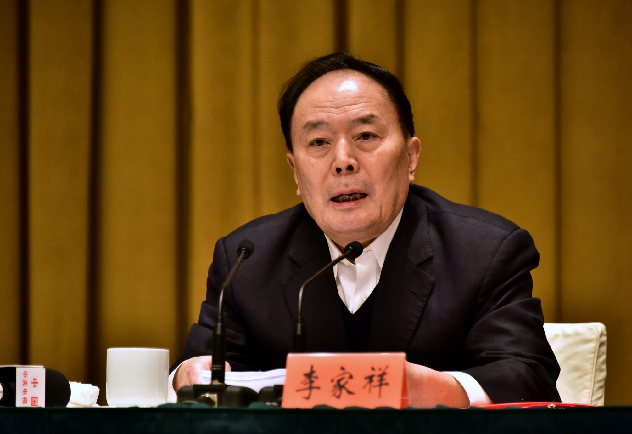 中央环保督察组:新疆生态环保取得积极进展,仍存重发展轻保护观念