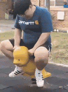 原来已有5年健身经验的他用1年时间又练回肌肉男从222斤到158斤的蜕变