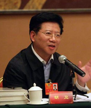 全国政协委员胡卫:户口老赖问题亟待解决