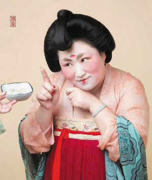 吃汤圆的胖仕女刷爆朋友圈