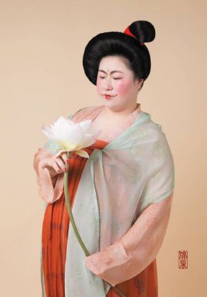 吃汤圆的胖仕女刷爆朋友圈