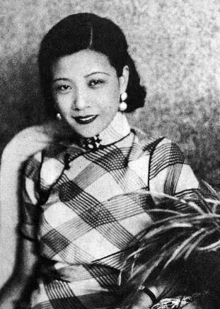 从喜欢平胸到喜欢大胸,是什么改变了中国人的口味?丨视知百科